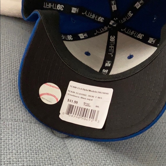 Brand new Blue Jay ball cap - Picture 3 of 4